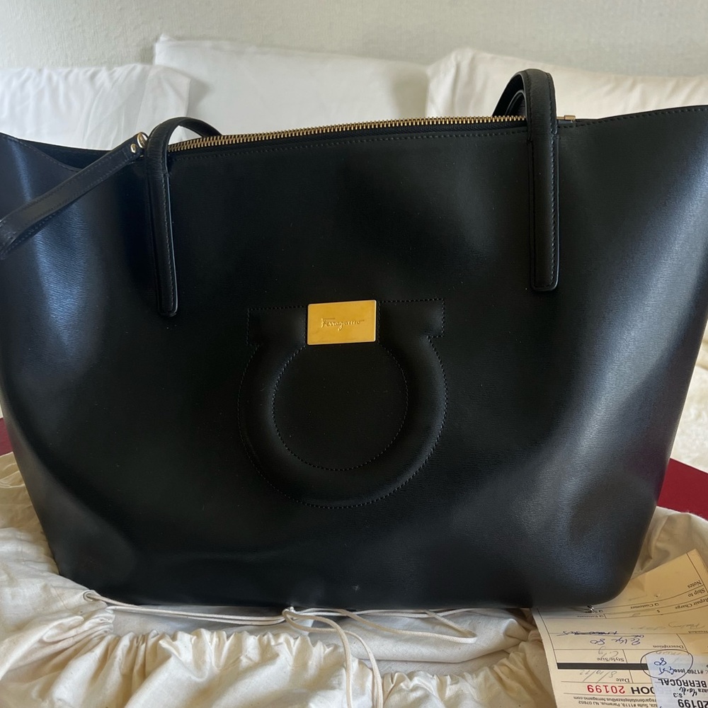 SALVATORE FERRAGAMO TOTE BAG